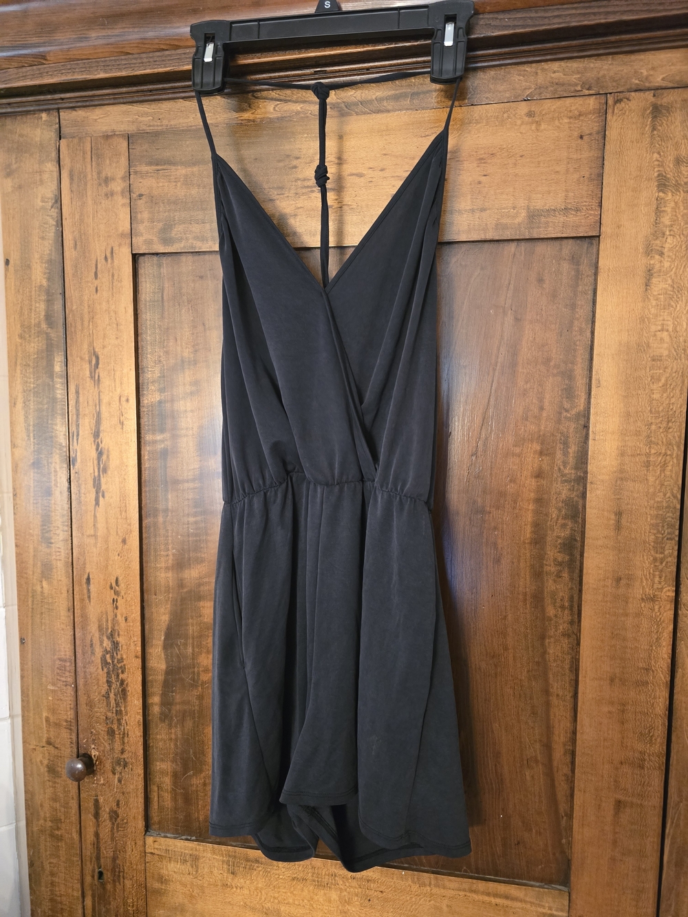 Sienna Sky Black Garment with Open Bavk Pink Size Accent Medium